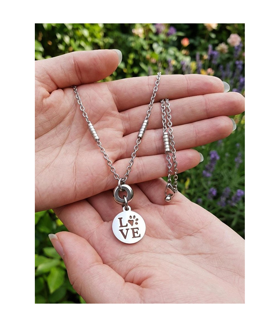 Collar LOVE Calado