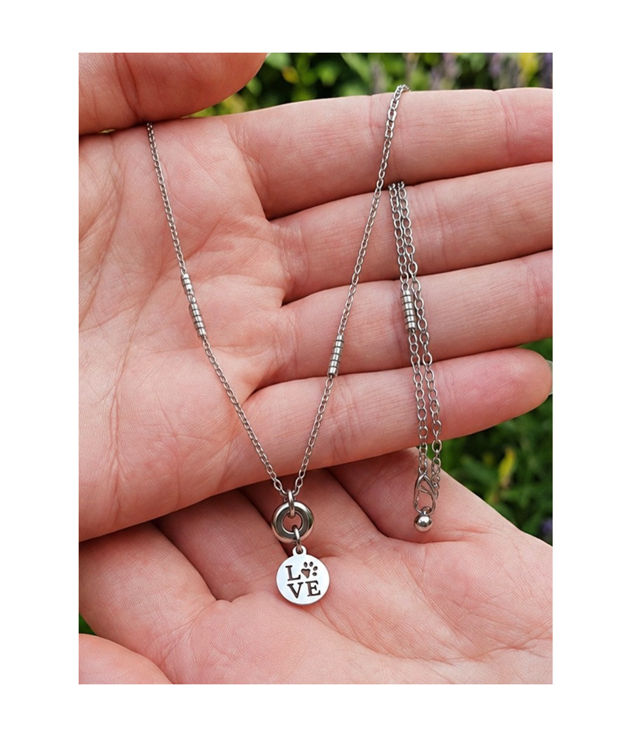 Collar LOVE Calado